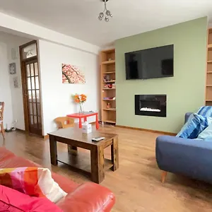 Apartment 2 Bedrooms 2 Stations, London